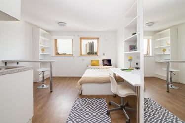 1 bed studio, Herne Hill, Brixton, London, SE249QH - Image 1